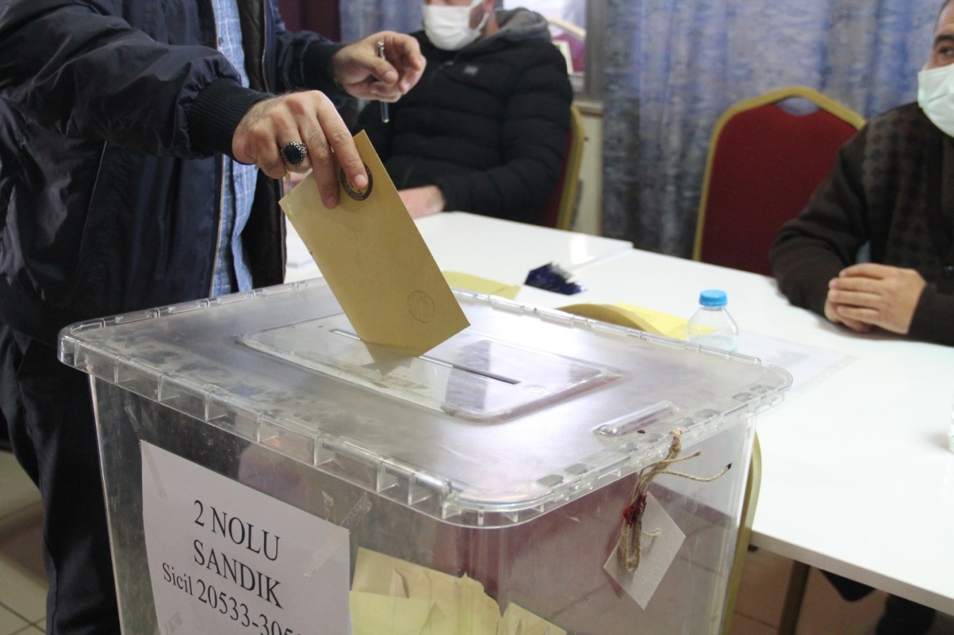 Şanlıurfa'da sandıkların yüzde 51'i açıldı