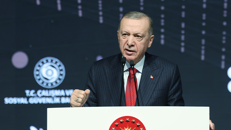 Cumhurbaşkanı Erdoğan: Öğretmenlerimize yönelik şiddete ilişkin düzenleme yapacağız