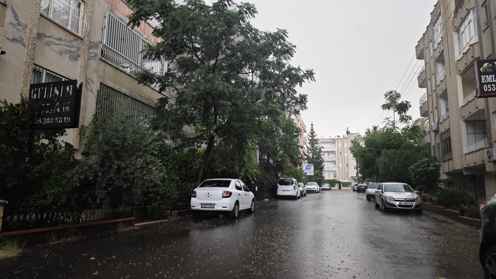 Şanlıurfa’da sağanak yağış etkili oldu