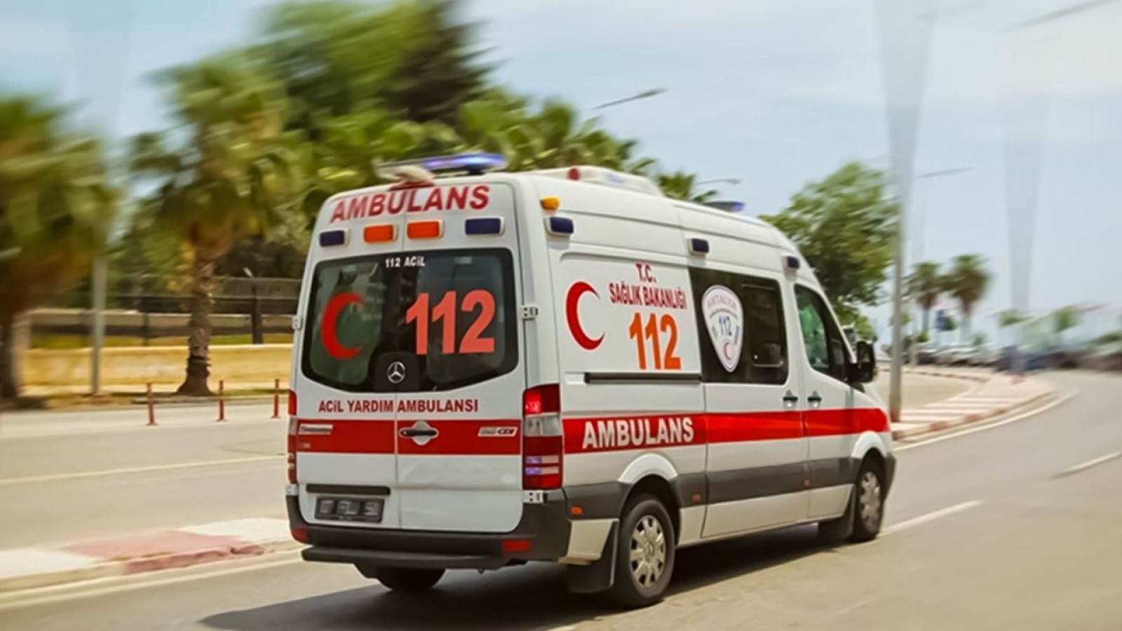 Şanlıurfa’da hafif ticari araç ile otomobil çarpıştı, 7 yaralı