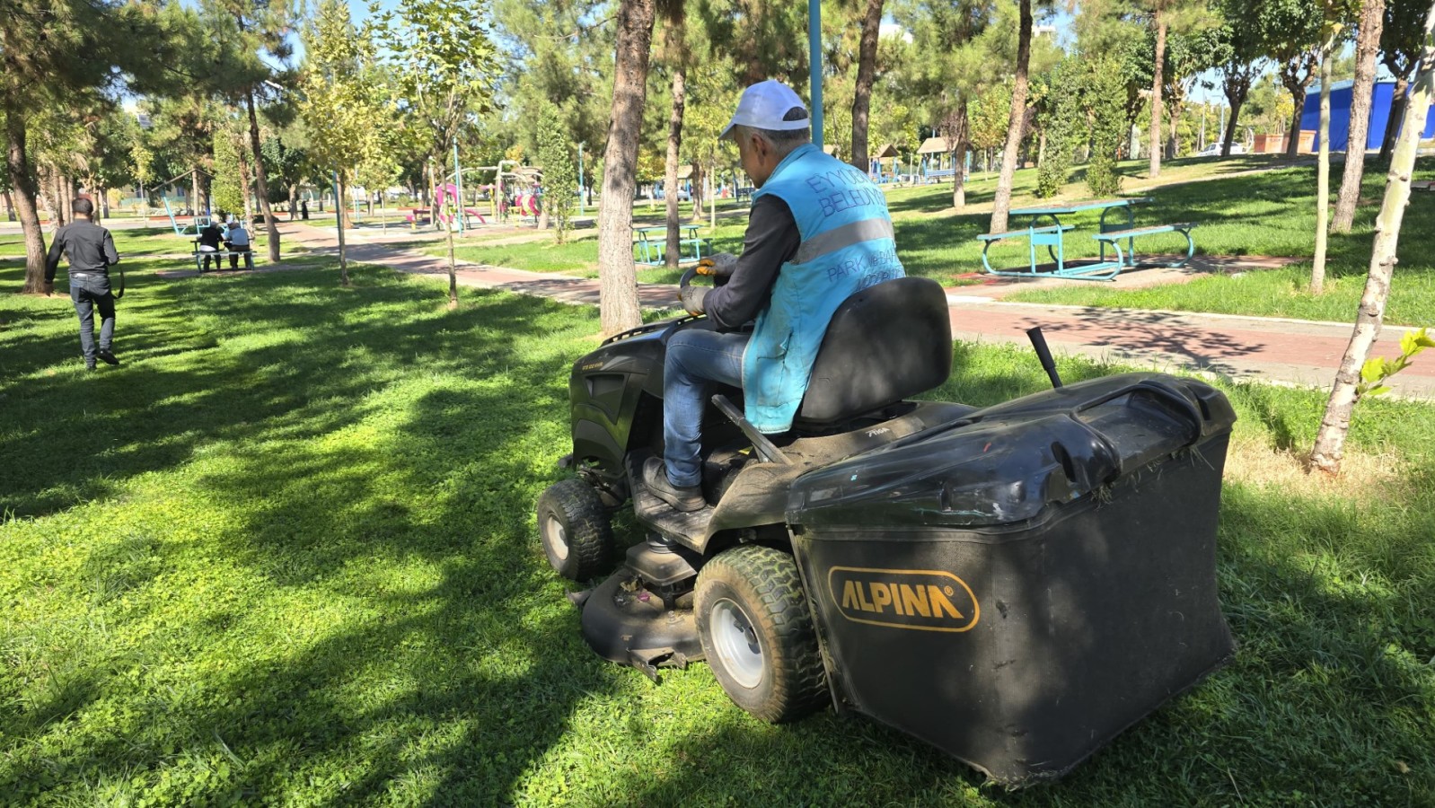 Eyyübiye parklarında bakım zamanı